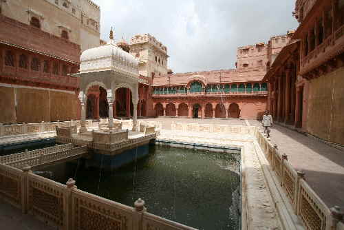 IDas Junagarh Fort.